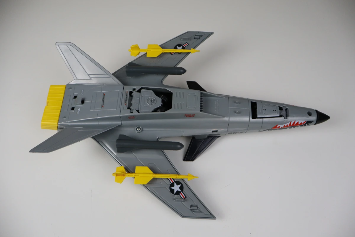 GI Joe Conquest X-30 vliegtuig met pilootfiguur en originele doos