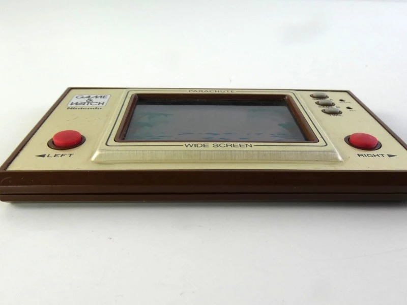 Nintendo Game & Watch – Parachute (1981)