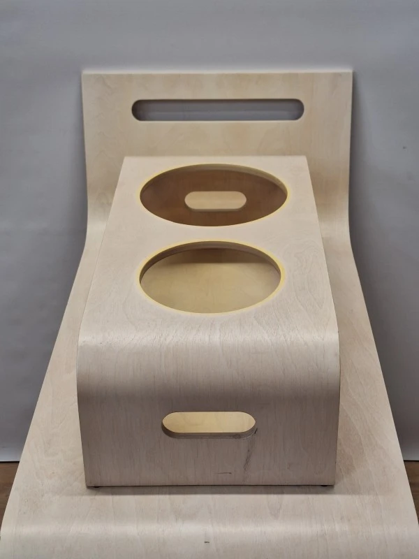 Snow serveertrolley van Ross Lovegrove voor Hackman - Scandinavisch design rond 2000