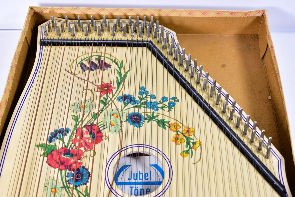 Jubel Töne tafelciter met originele doos en bladmuziek - foto 6