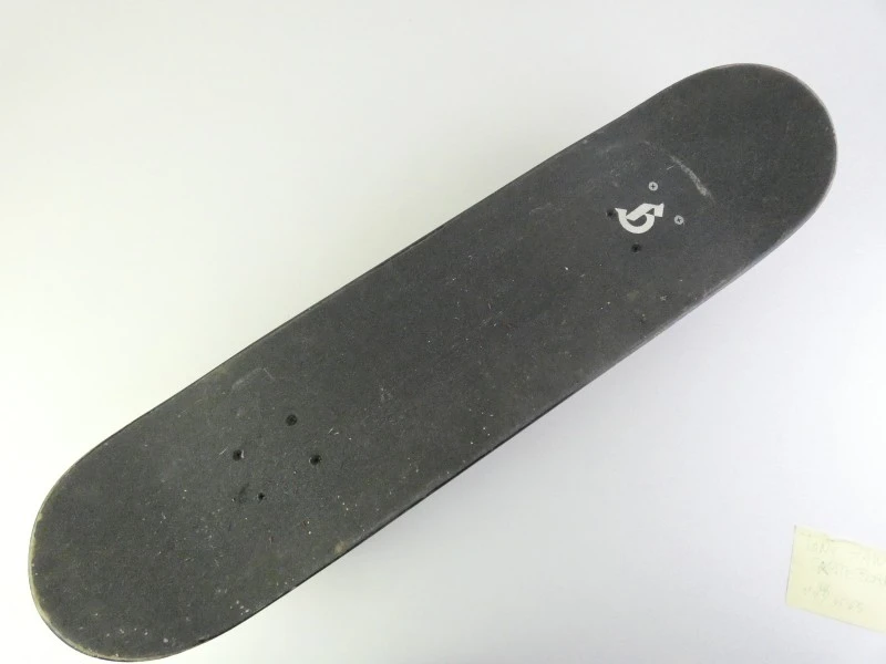 Birdhouse Tony Hawk ‘Hawk Eye’ Skateboard