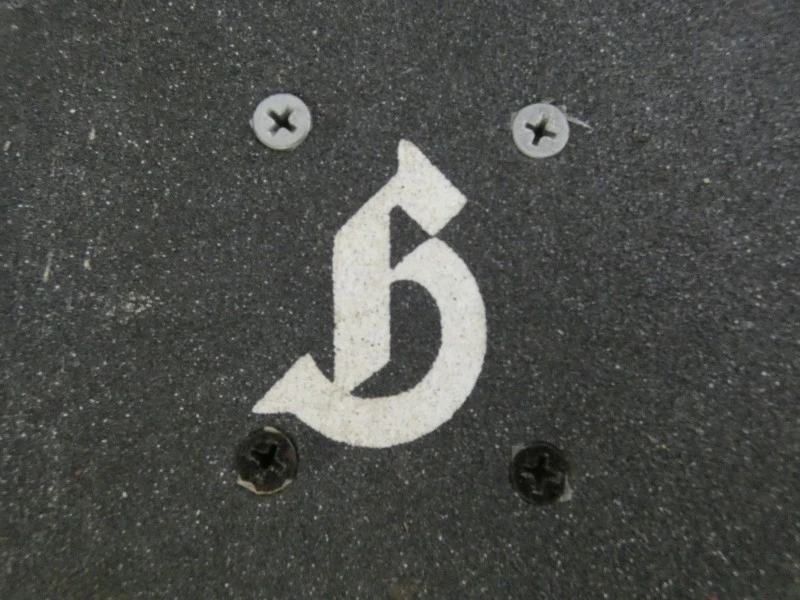 Birdhouse Tony Hawk ‘Hawk Eye’ Skateboard