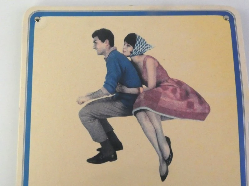 Kalenderbord van karton met retro Vespa-thema
