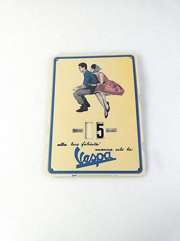 Kalenderbord van karton met retro Vespa-thema