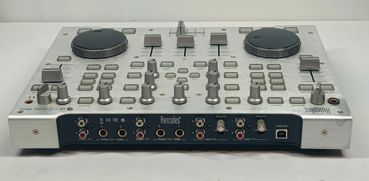 Hercules DJ Console RMX met draagtas en toebehoren