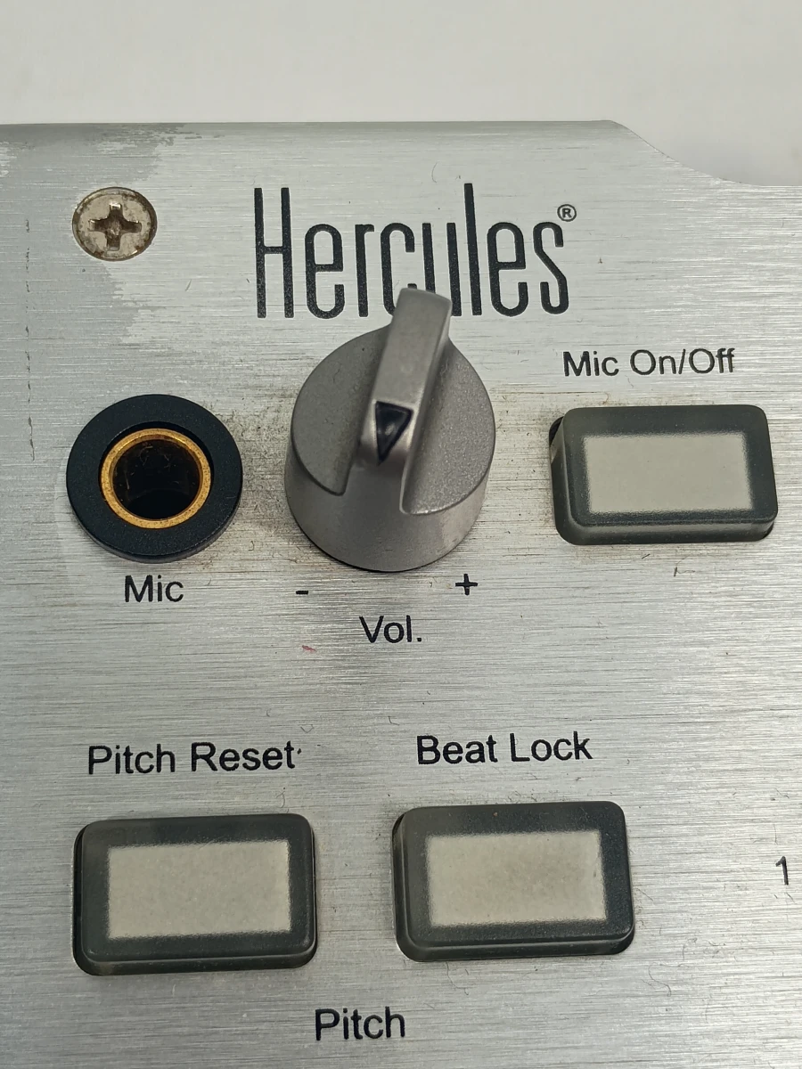Hercules DJ Console RMX met draagtas en toebehoren