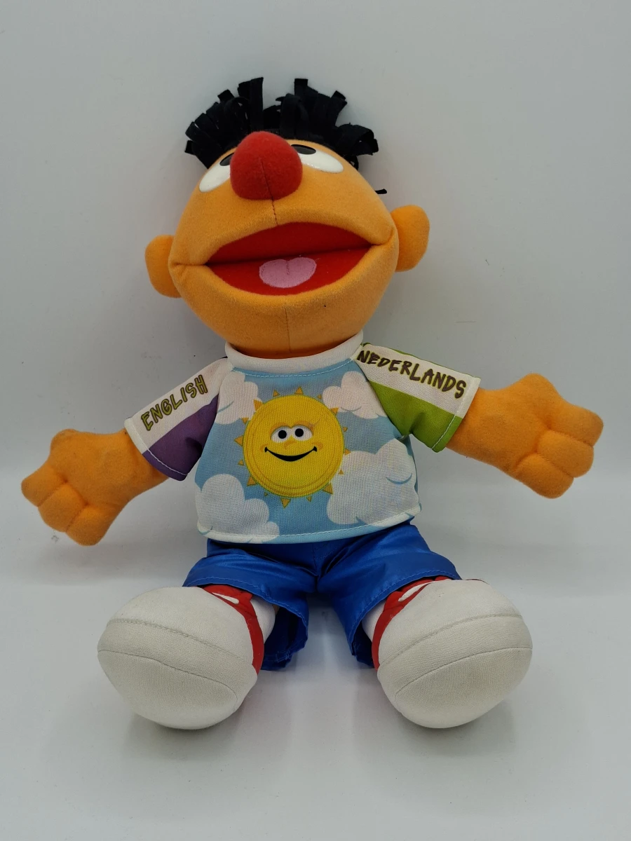 🧸 Sesamstraat Sprekende Ernie Knuffelpop – Tweetalig & Interactief 🧸