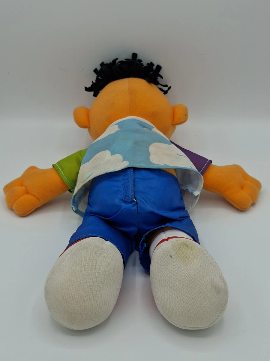 🧸 Sesamstraat Sprekende Ernie Knuffelpop – Tweetalig & Interactief 🧸