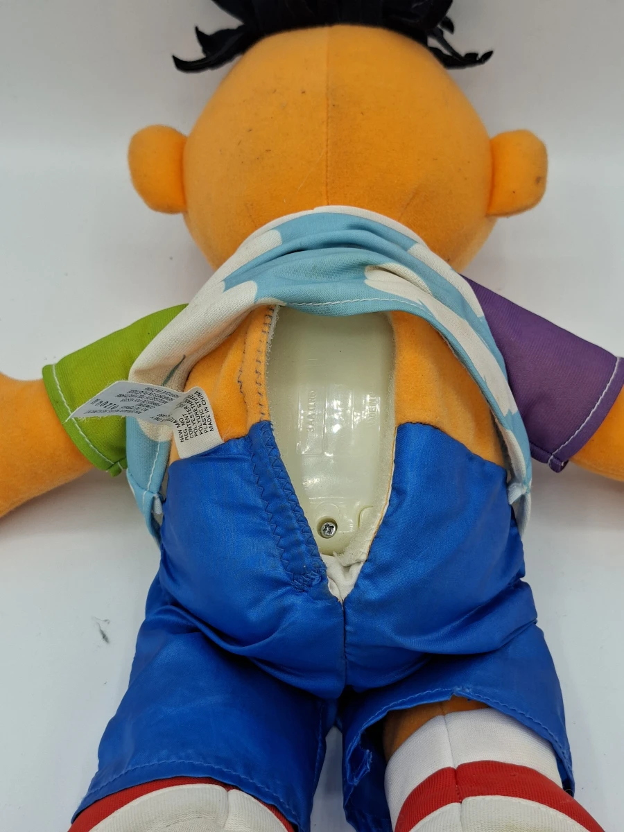 🧸 Sesamstraat Sprekende Ernie Knuffelpop – Tweetalig & Interactief 🧸