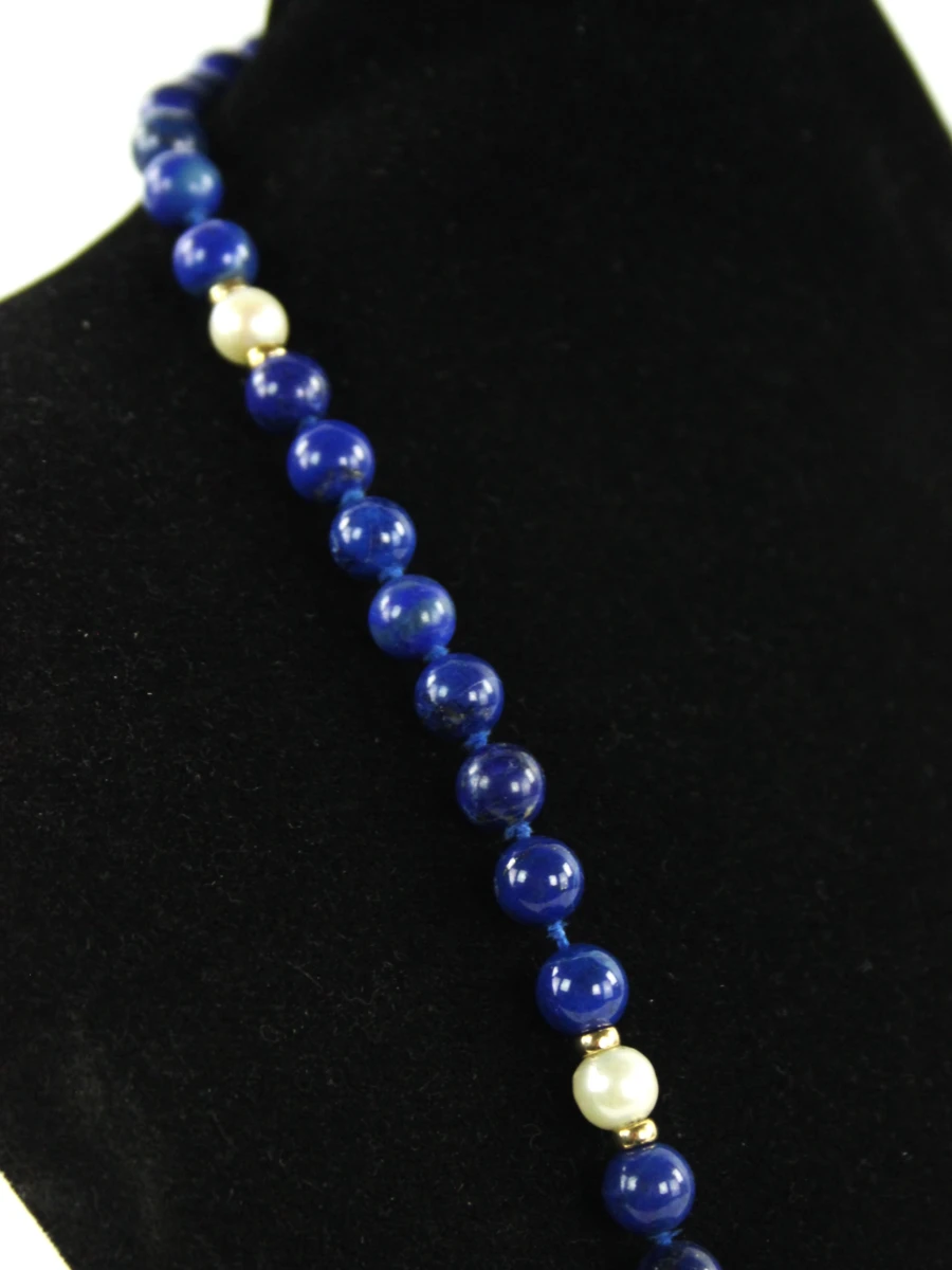 Collier van lapis lazuli met parels en 14 karaat goud