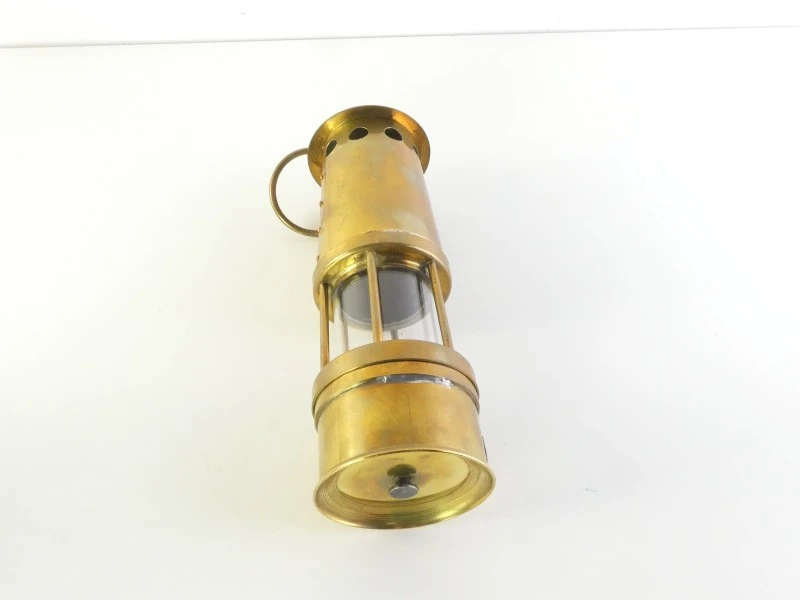 Vintage lampen: trein, fiets, mijnwerkers