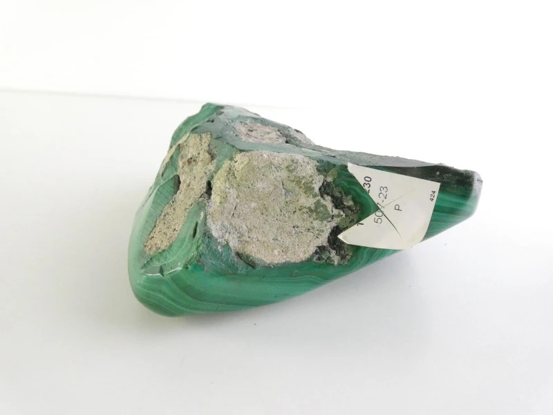 Handgesneden collectie van natuurlijke malachietsteen