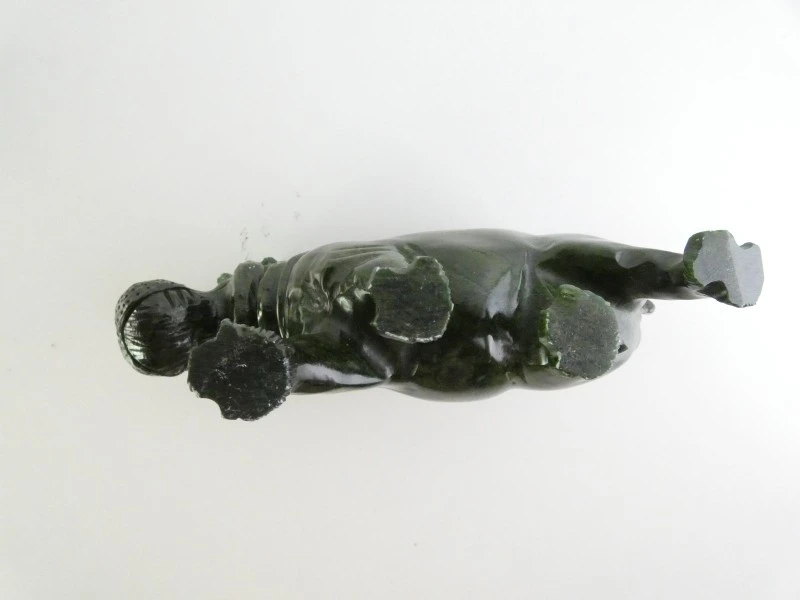 Handgesneden collectie van natuurlijke malachietsteen