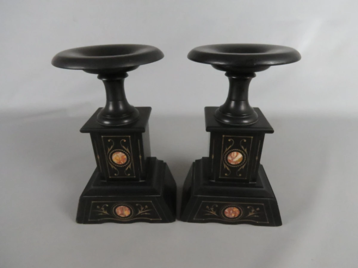 2 schouwstukken