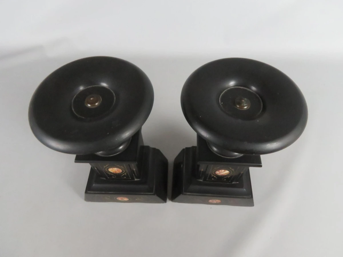 2 schouwstukken