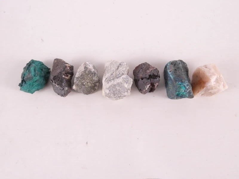 Mineralencollectie in koffer