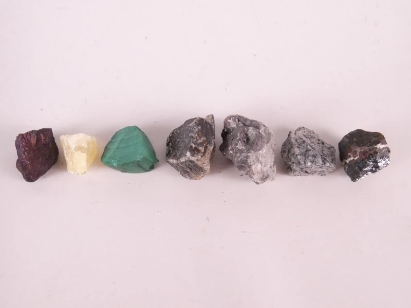 Mineralencollectie in koffer