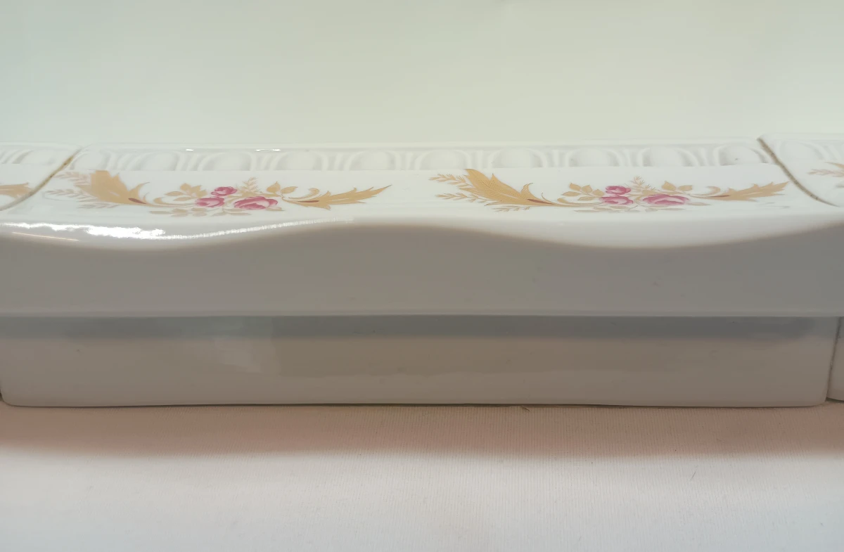 Vintage spiegel met keramische bloemenrand