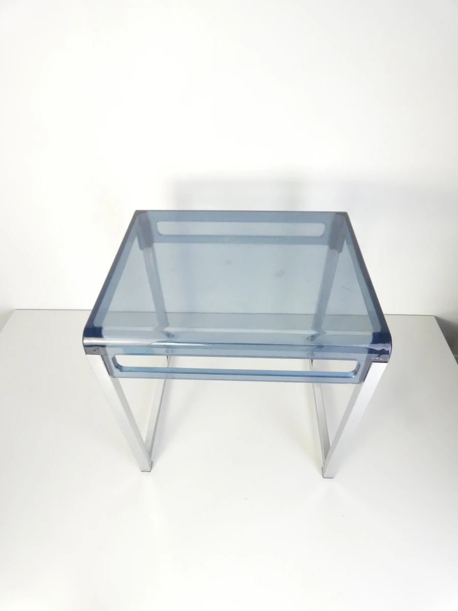 Transparant bijzettafeltje met metalen frame