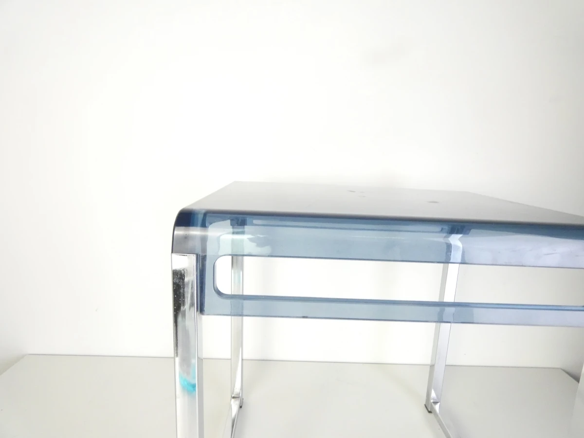 Transparant bijzettafeltje met metalen frame
