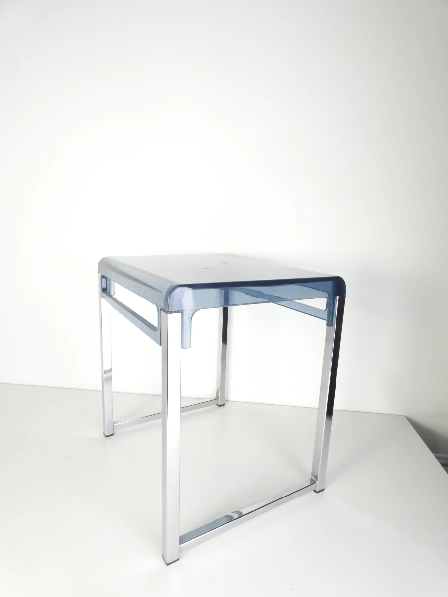 Transparant bijzettafeltje met metalen frame