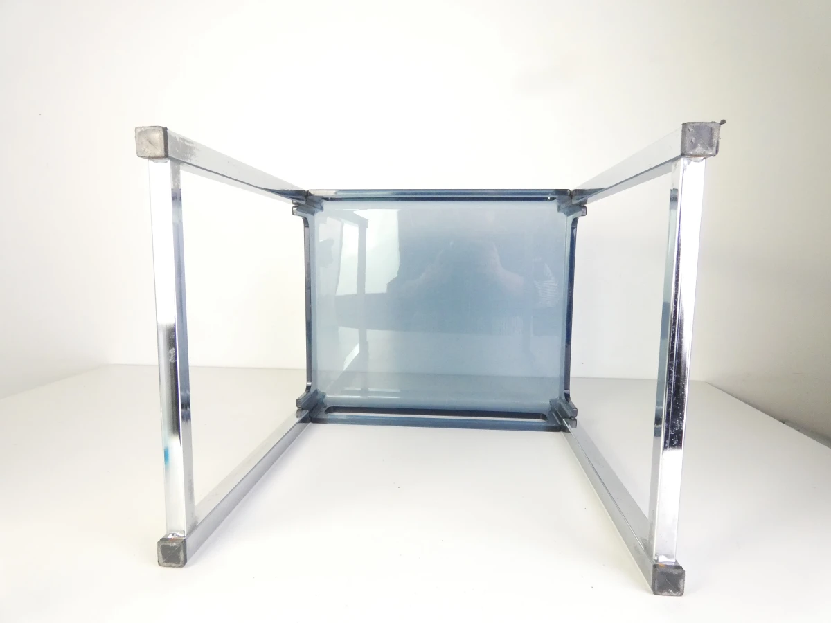 Transparant bijzettafeltje met metalen frame