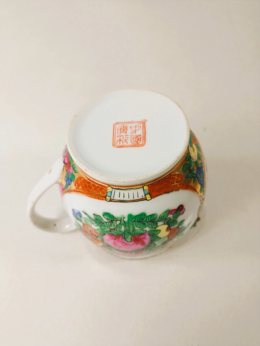 8-delig porseleinen koffieservies in Chinese famille rose of Rose Medallion-stijl