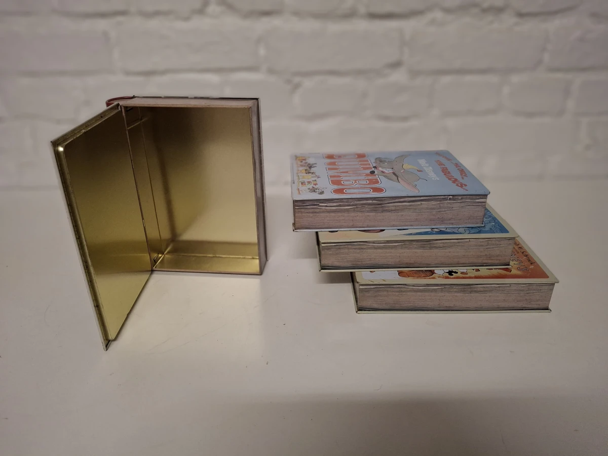 Set van 4 vintage Walt Disney  boekcovers