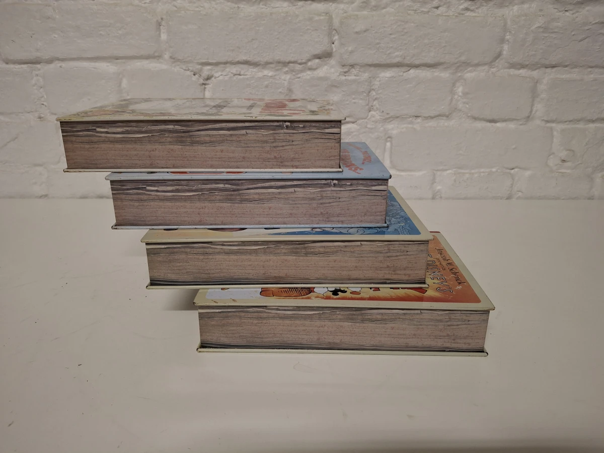 Set van 4 vintage Walt Disney  boekcovers