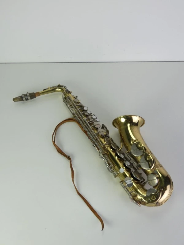Alt Sax - The Parisian Ambassador
