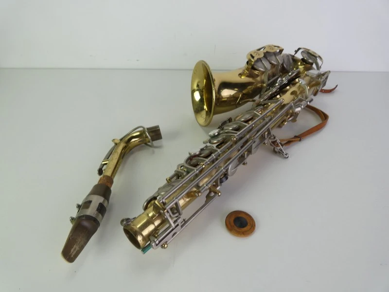 Alt Sax - The Parisian Ambassador