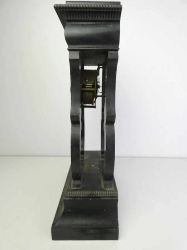 Vintage decoratieve kolompendule