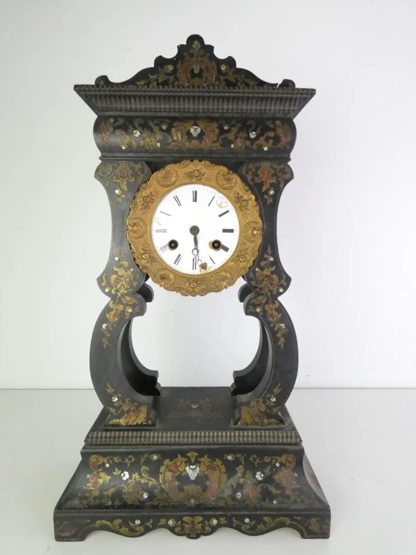 Vintage decoratieve kolompendule