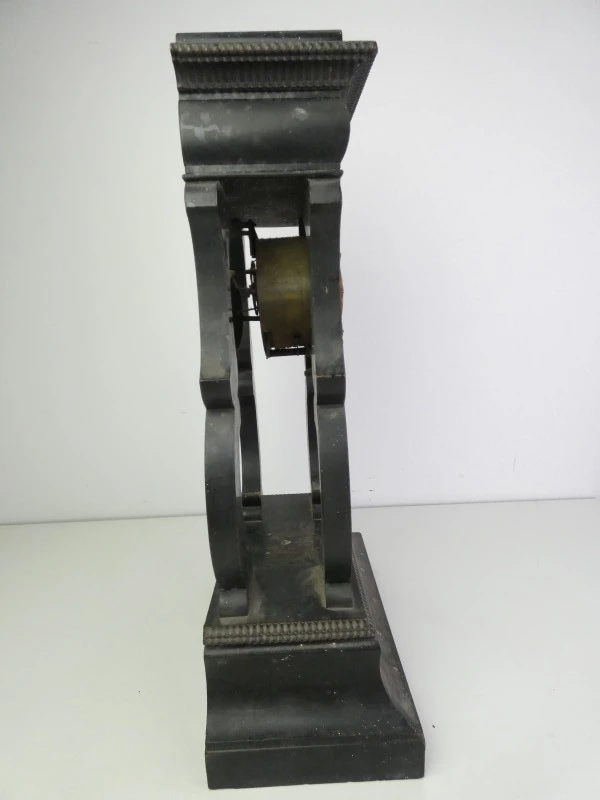 Vintage decoratieve kolompendule