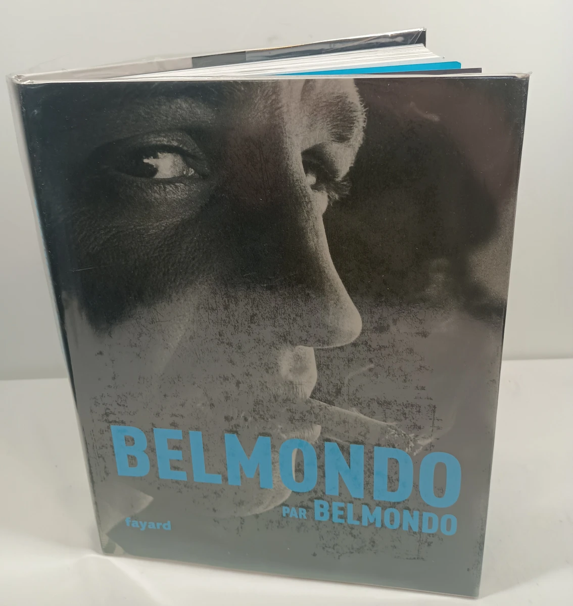Groot lot boeken, tijdschriften en poster over Jean-Paul Belmondo