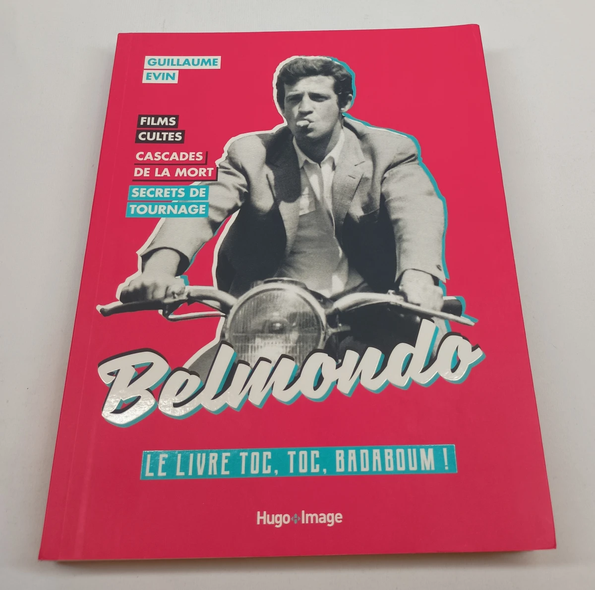 Groot lot boeken, tijdschriften en poster over Jean-Paul Belmondo