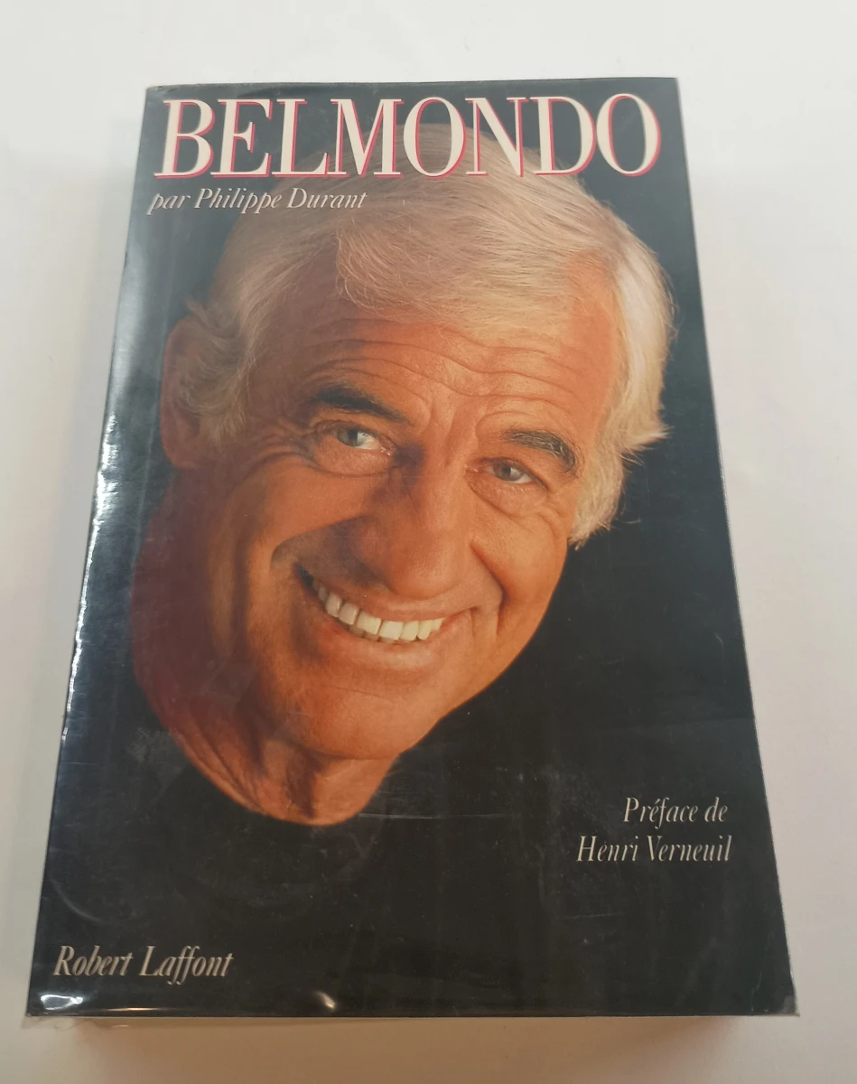 Groot lot boeken, tijdschriften en poster over Jean-Paul Belmondo