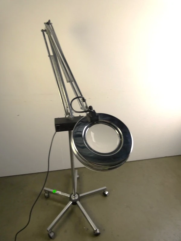 Praktische loeplamp