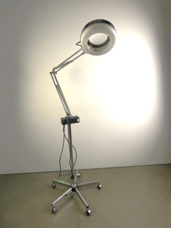 Praktische loeplamp