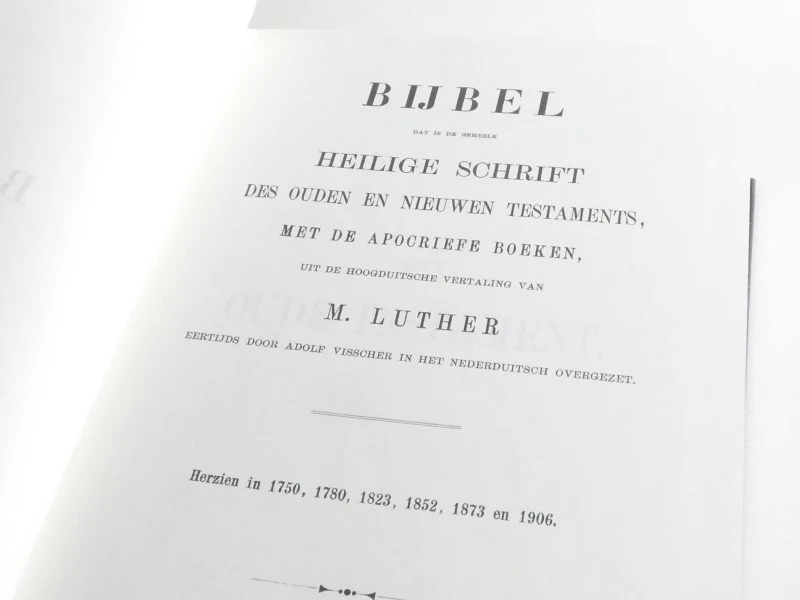 Interessante collectie oude kerkboeken