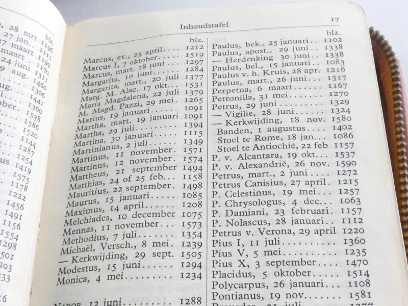 Interessante collectie oude kerkboeken