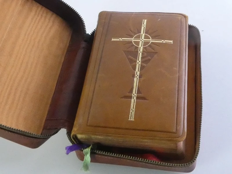 Interessante collectie oude kerkboeken
