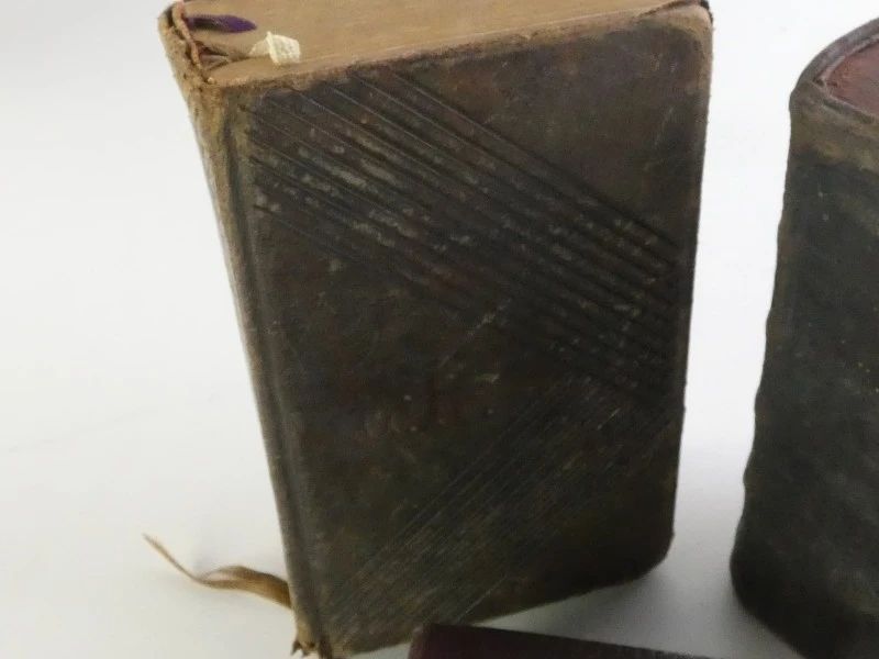 Interessante collectie oude kerkboeken