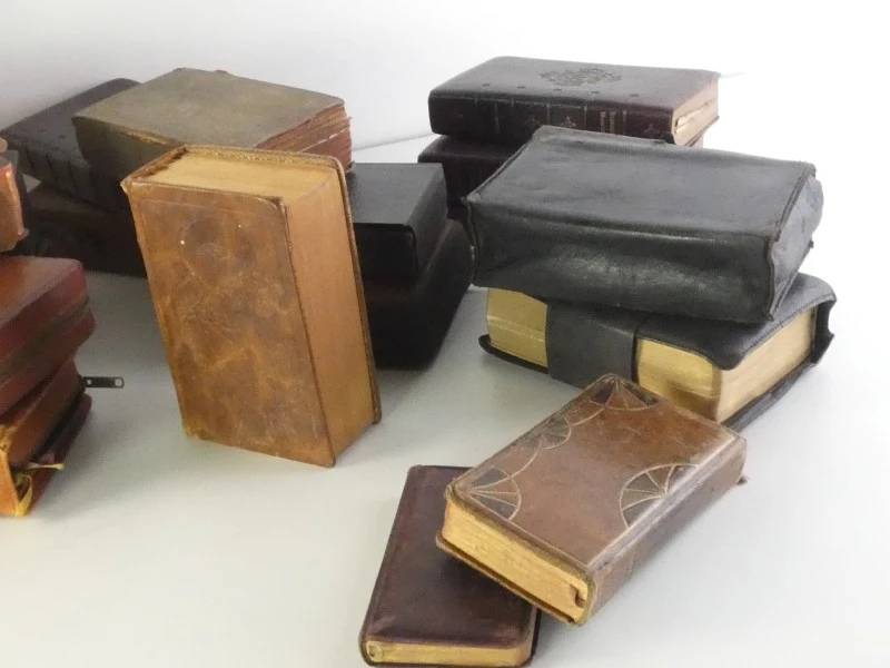 Interessante collectie oude kerkboeken