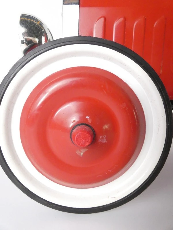 Trapauto - metalen brandweerwagen