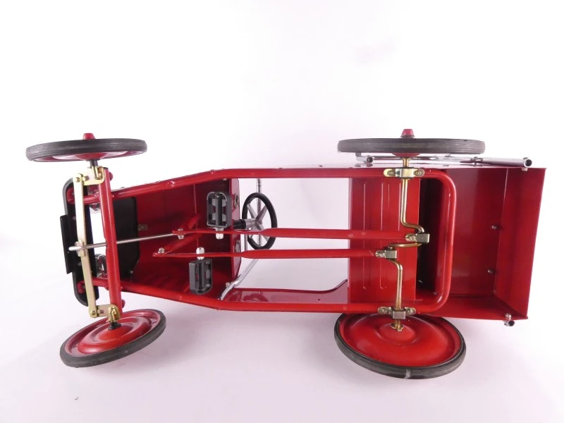 Trapauto - metalen brandweerwagen