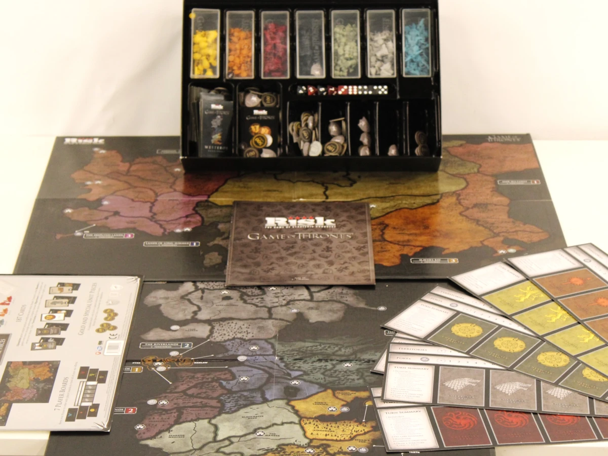 Risk bordspel Game of Thrones Deluxe editie met Blu-ray seizoenen