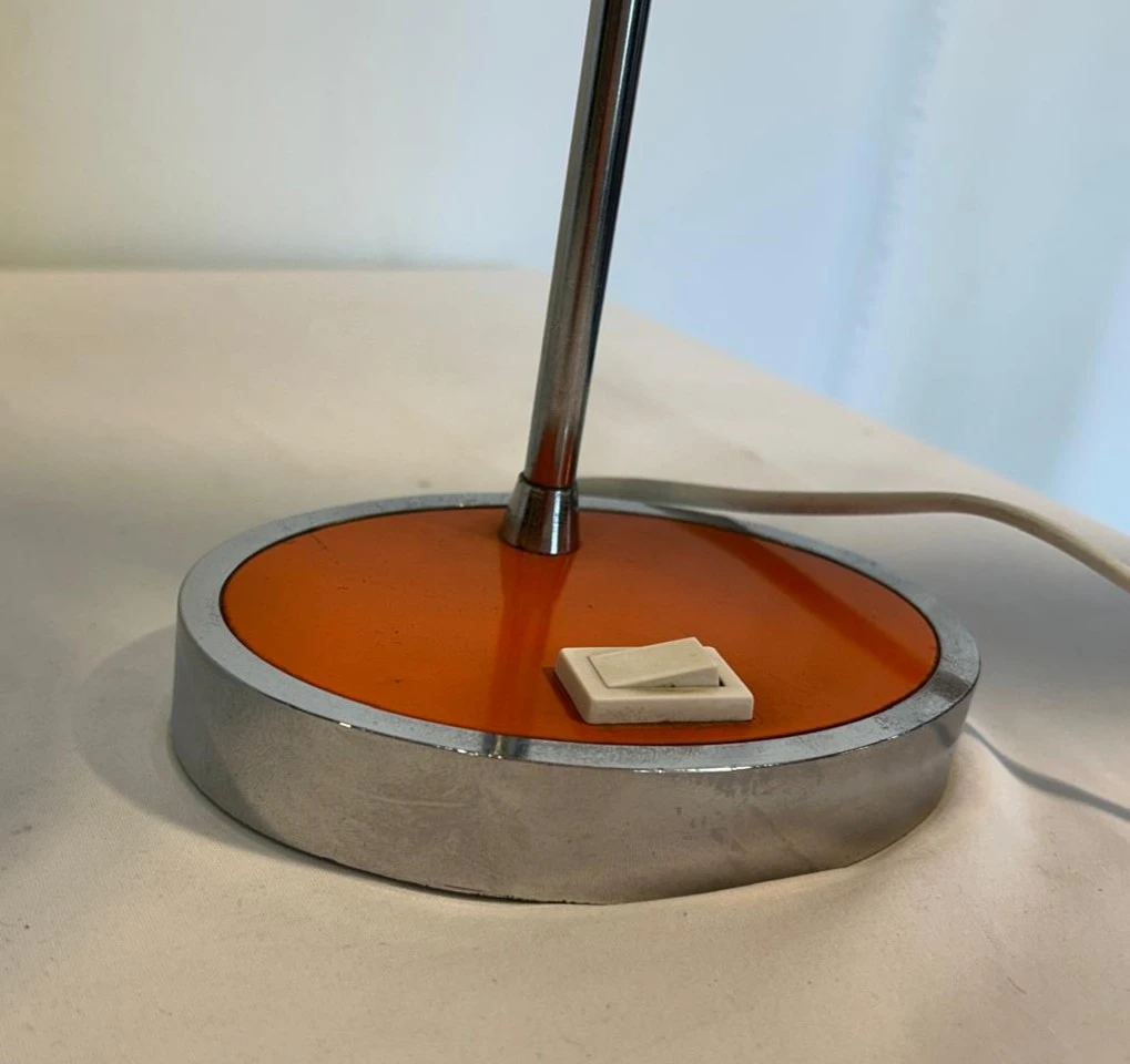 Retro oranje bureaulamp