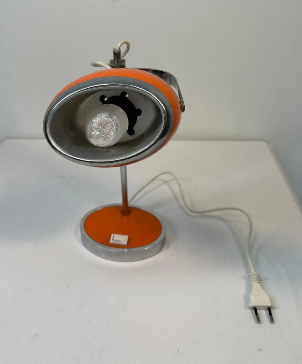 Retro oranje bureaulamp