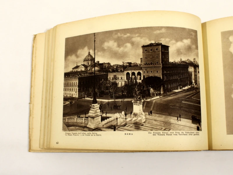 Roma Album Artistico con 132 Tavole jaren 1920-1930